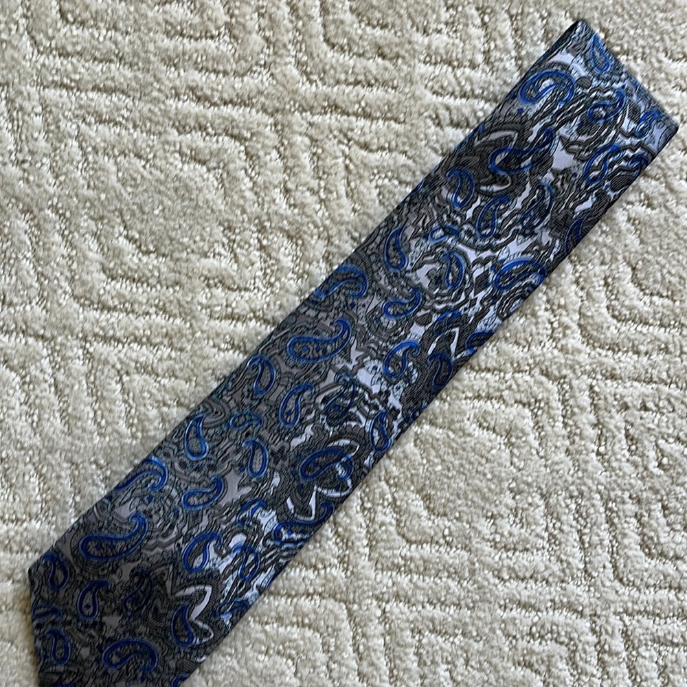 Robert Talbott Best of Class necktie 100% silk